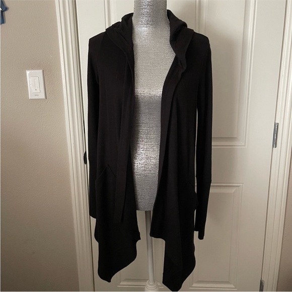 Splendid Black Jersey Cardigan Great Condition - Your New Go-To Layer! - Picture 1 of 5